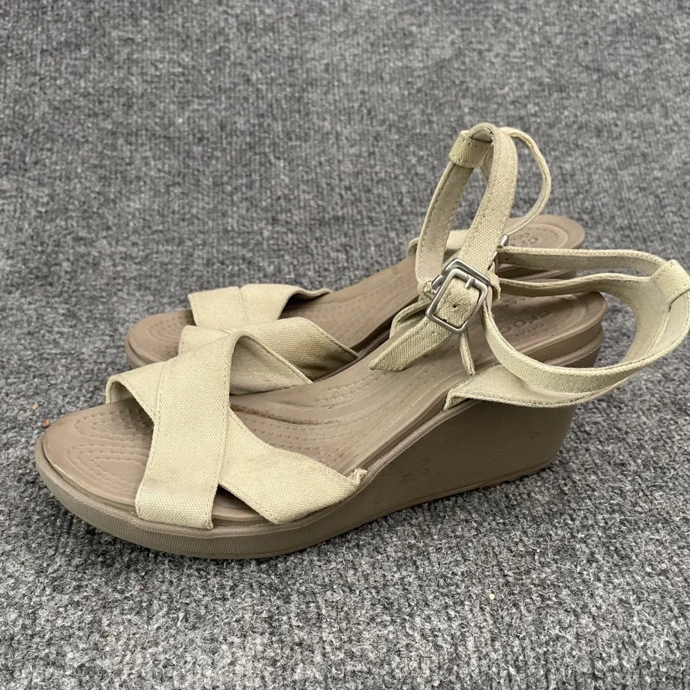 Crocs Leigh II Cross Strap Ankle Wedge Sandals Womens Sz 8 Oatmeal Mushroom